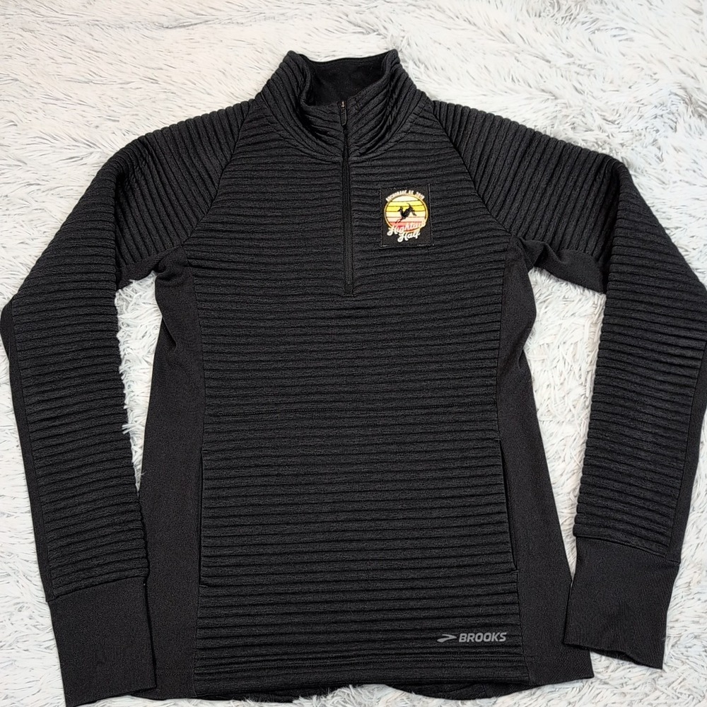 Brooks Sweatshirt‎ Womens S Black Pockets Athletic Running Alaska Gorpcore